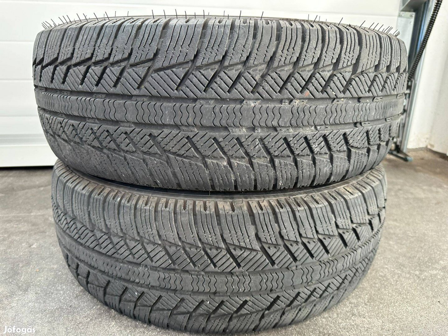 205/70R15C 8PR 106/104T Syron téli gumi [2db]